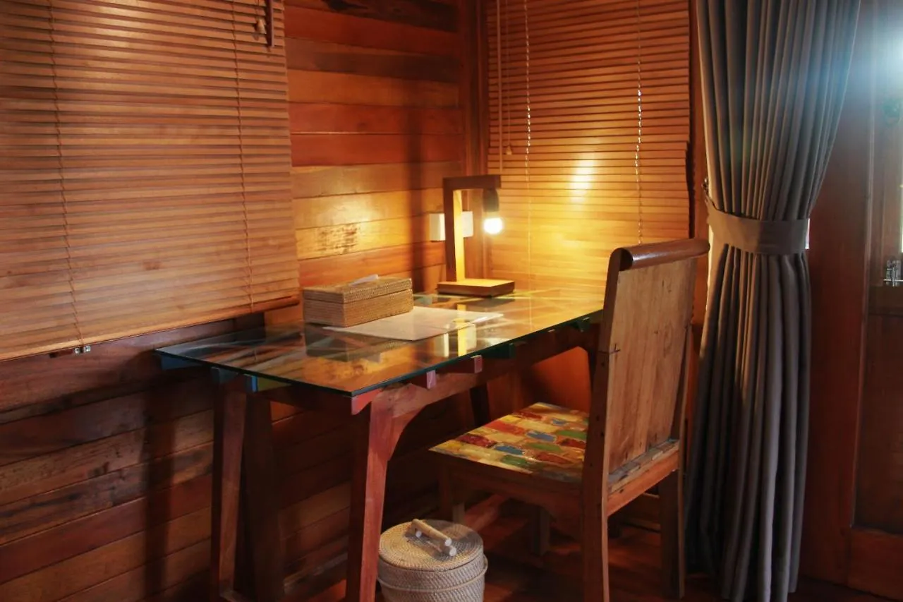 Romantic Deluxe 0Ne-Bedroom Wooden Villa 3 Ubud 0*,  Endonezya