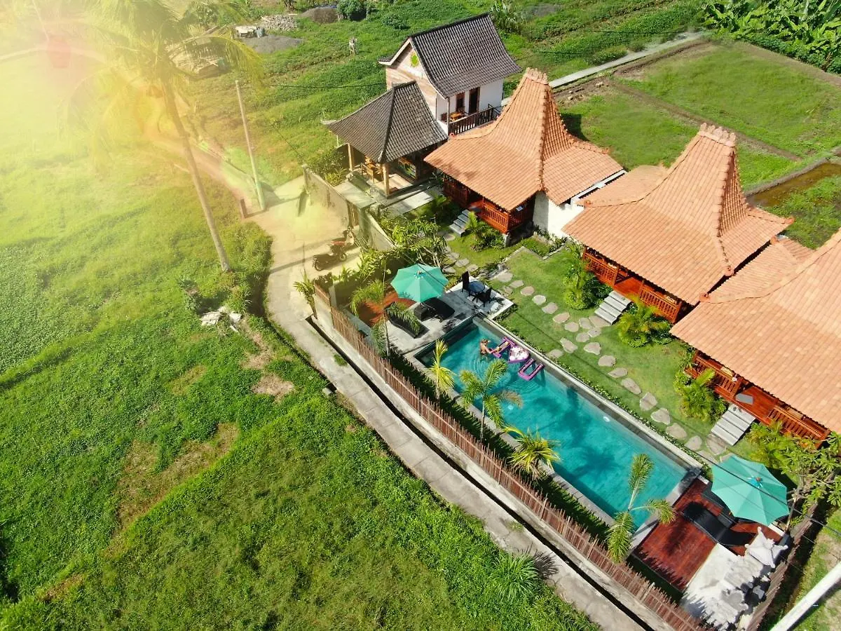 Romantic Deluxe 0Ne-Bedroom Wooden Villa 3 Ubud Endonezya