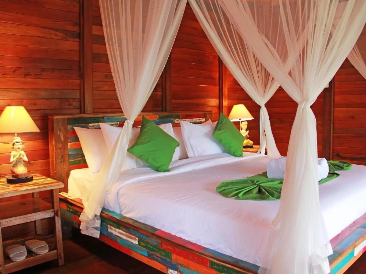 Bed & Breakfast Romantic Deluxe 0Ne-Bedroom Wooden Villa 3 Ubud  Indonesia