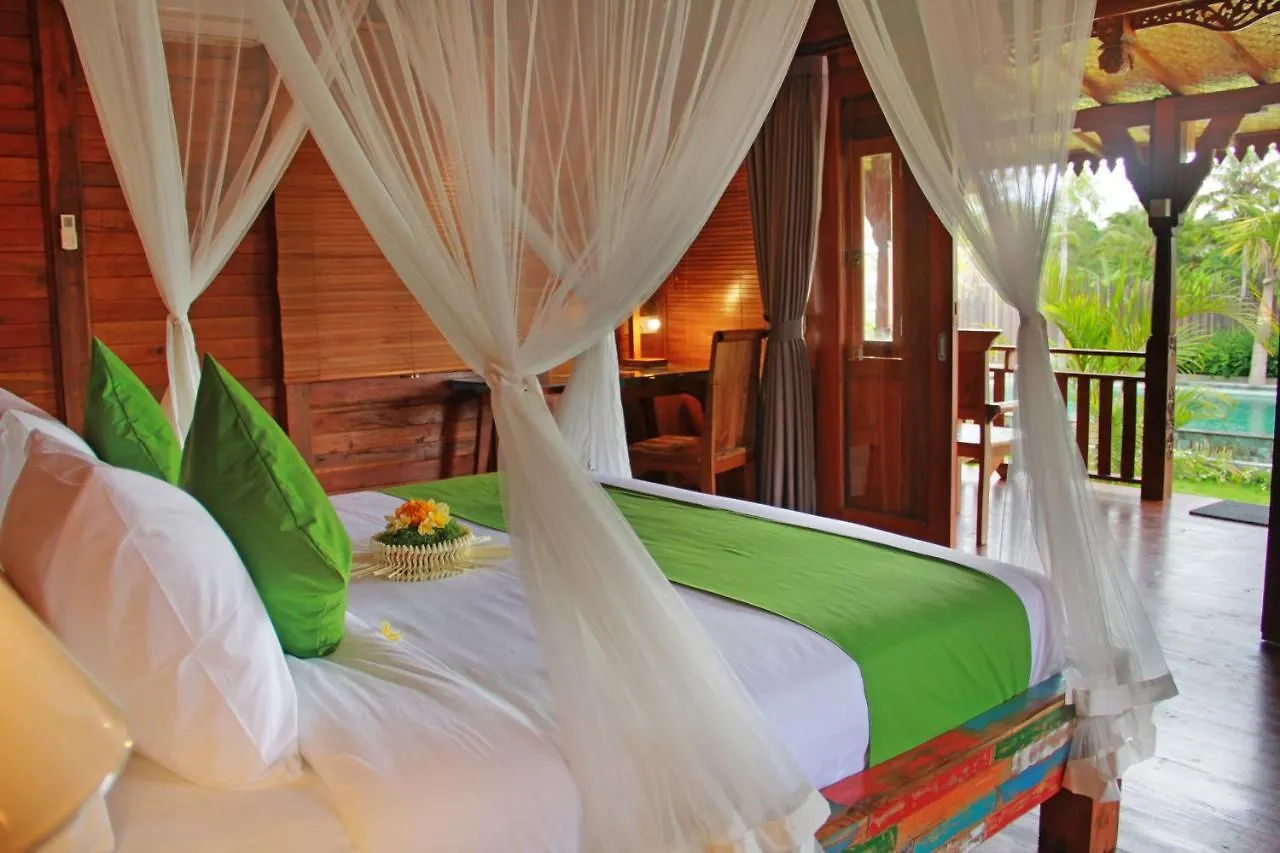 Romantic Deluxe 0Ne-Bedroom Wooden Villa 3 Ubud  0*, Ubud (Bali)