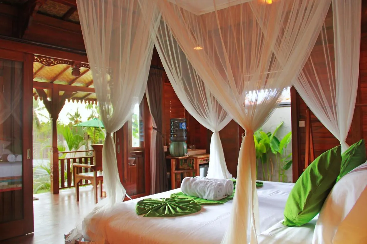 Romantic Deluxe 0Ne-Bedroom Wooden Villa 3 Ubud  Indonesia
